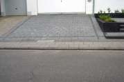 Betonsteinpflaster von U. Bach Gartenbau - Landschaftsbau - Troisdorf