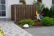 Holzzaun als Sichtschutz von U. Bach Gartenbau - Landschaftsbau - Troisdorf