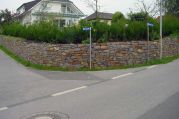 Naturstein Mauer von U. Bach Garten- und Landschaftsbau aus Troisdorf