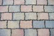 Betonsteinpflaster von U. Bach Gartenbau - Landschaftsbau - Troisdorf