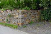 Naturstein Mauer von U. Bach Garten- und Landschaftsbau aus Troisdorf