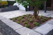 Betonsteinmauer von U. Bach Gartenbau - Landschaftsbau - Troisdorf