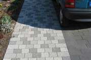 Betonsteinpflaster von U. Bach Gartenbau - Landschaftsbau - Troisdorf