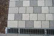 Betonsteinpflaster von U. Bach Gartenbau - Landschaftsbau - Troisdorf