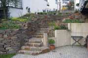 Naturstein Mauer von U. Bach Garten- und Landschaftsbau aus Troisdorf